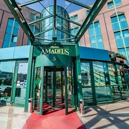 Hotell Amadeus Frankfurt 4*