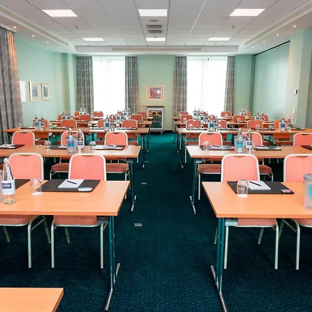Hotel Amadeus Frankfurt 4*