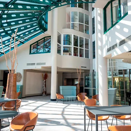 Amadeus Frankfurt Отель 4*