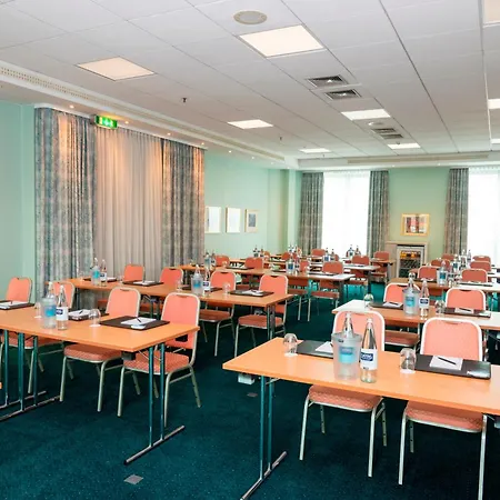 Amadeus Frankfurt 4*