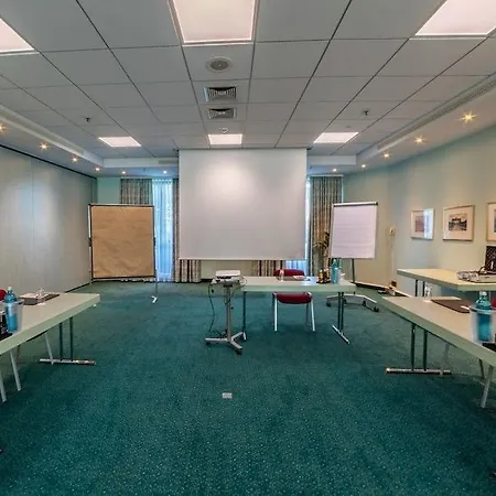 Szálloda Amadeus Frankfurt 4*