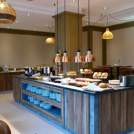 Amadeus Frankfurt 4*