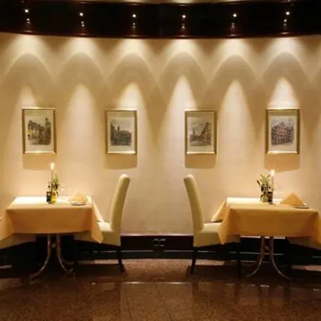 Amadeus Frankfurt 4*