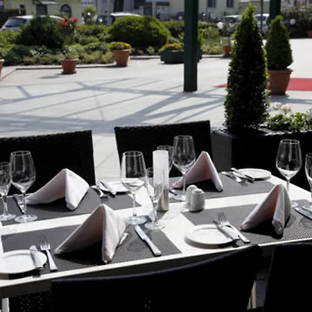 Amadeus Frankfurt 4*