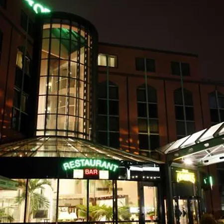 Amadeus Frankfurt Otel 4*