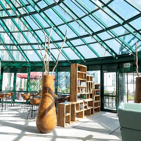 Amadeus Frankfurt 4*