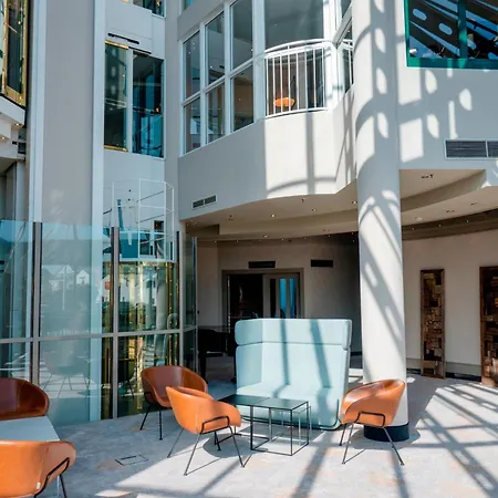 Hotel Amadeus Frankfurt 4*