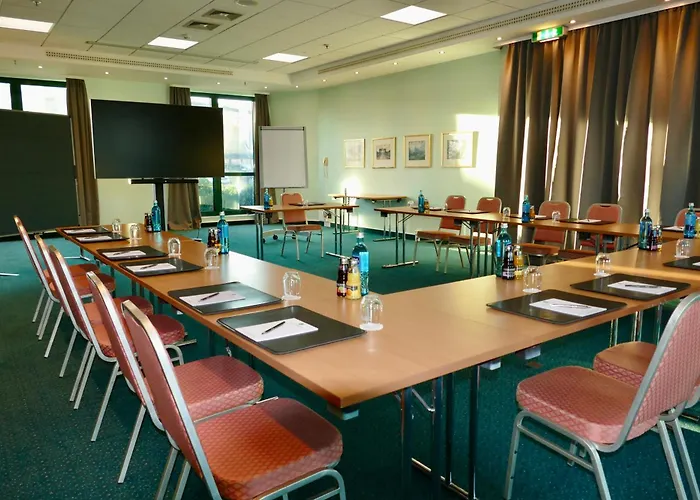 Amadeus Frankfurt Hotel 4*