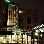 アマデウス ホテル 4*