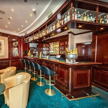 Szálloda Amadeus Frankfurt 4*